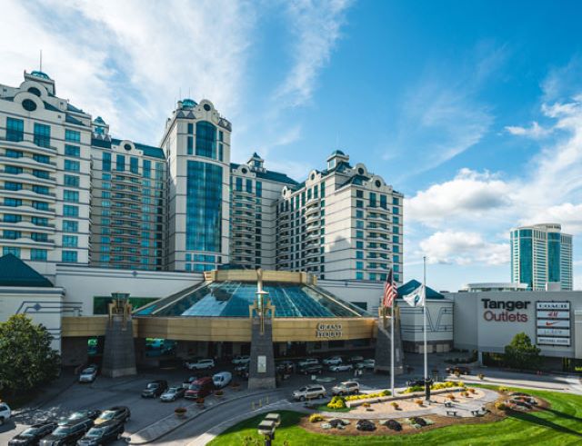 Foxwoods Resort Casino với lối kiến trúc sắc xanh ấn tượng